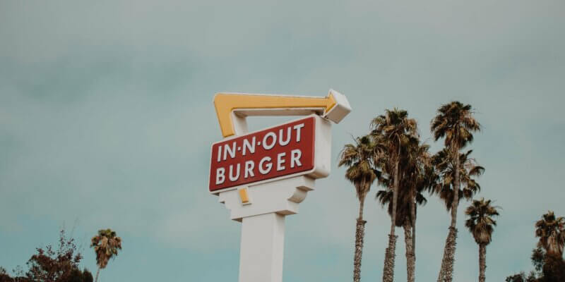 why is in-n-out burger so successful